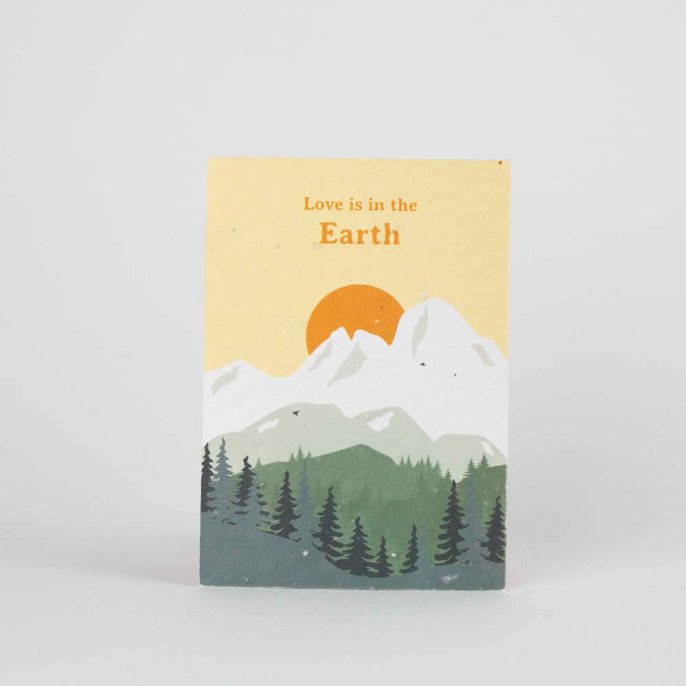 Postal Plantable – Love is in the earth